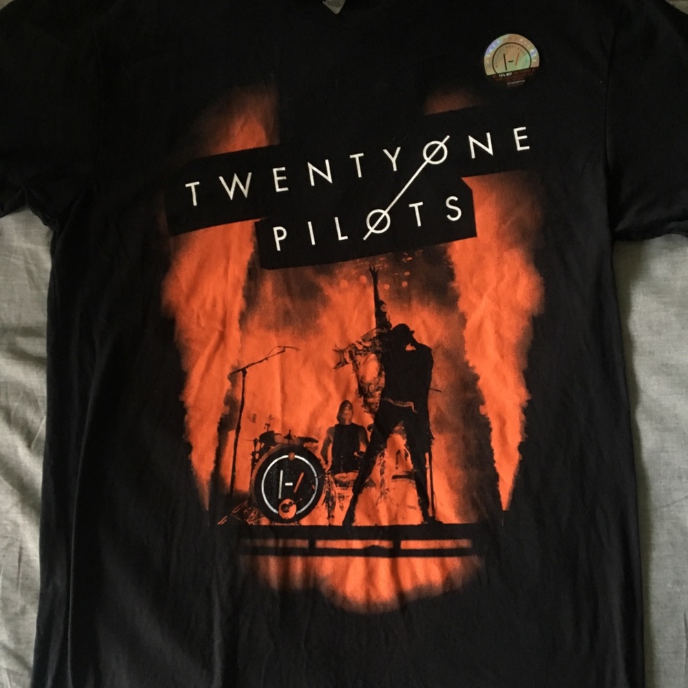 Official Twenty One Pilots Emotional Roadshow Tee